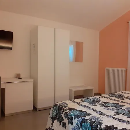 Bed & Breakfast Royal & Breakfast 3*