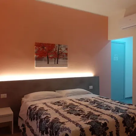 Royal & Breakfast 3* 모데나