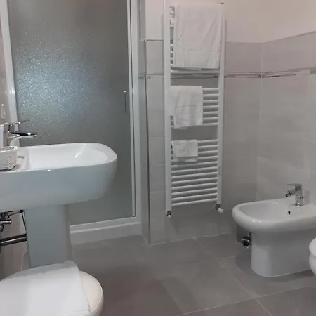 住宿加早餐酒店 Royal & Breakfast 3*