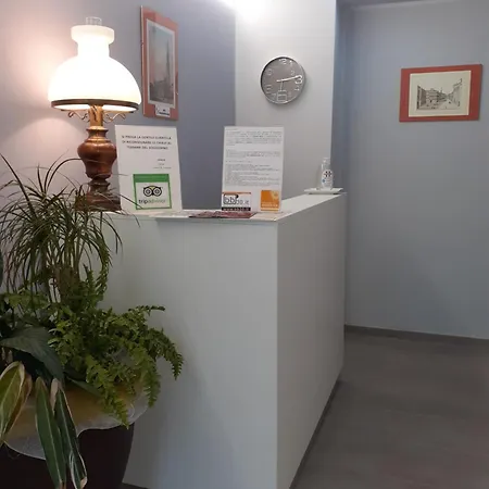 Royal & Breakfast B&B